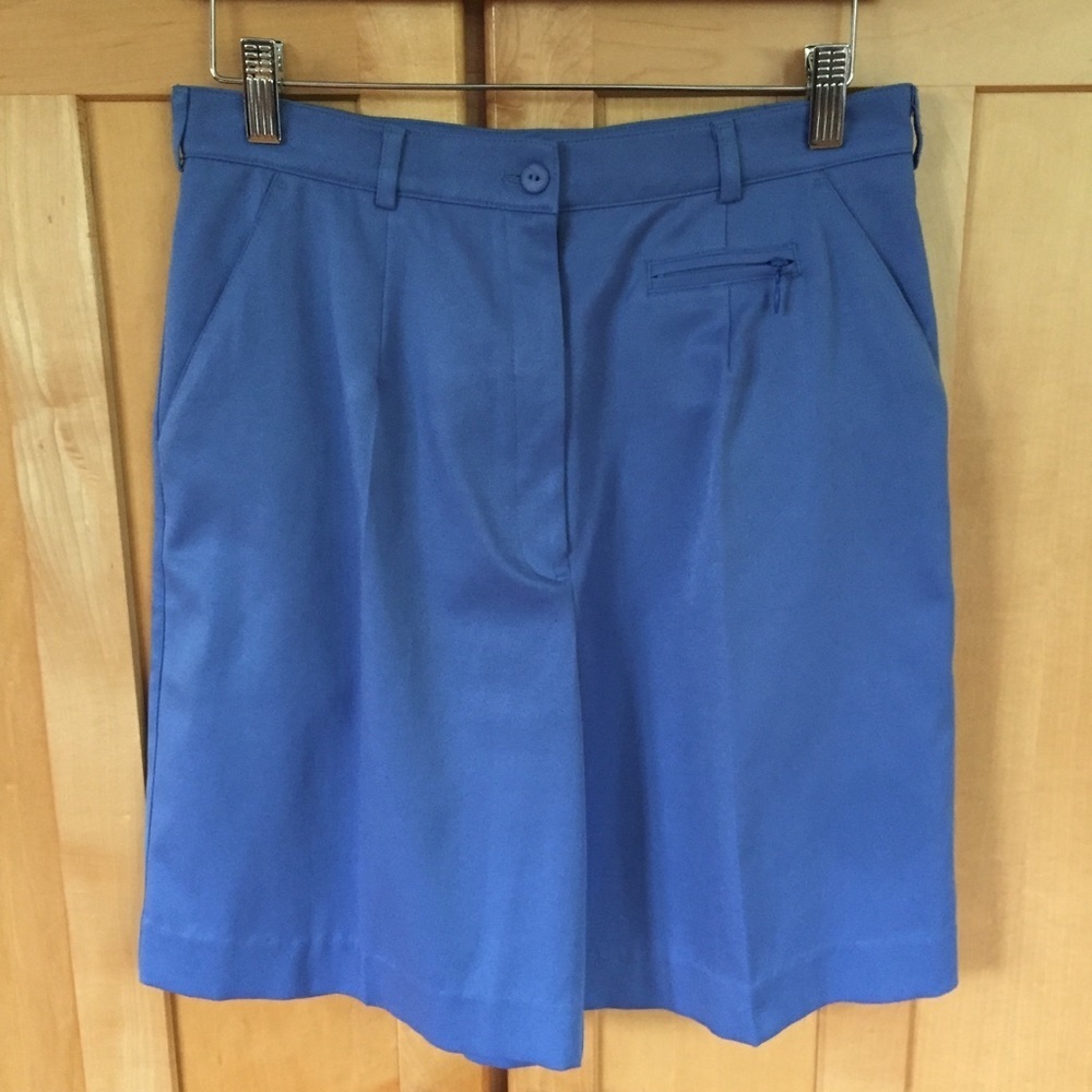 TAIL women’s golf shorts, blue, size 8